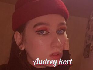 Audrey_kort