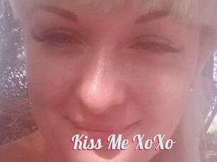 Kiss_Me_XoXo