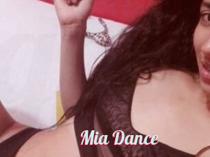 Mia_Dance