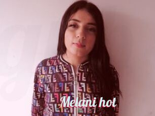 Melani_hot