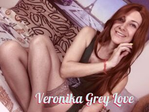 Veronika_Grey_Love